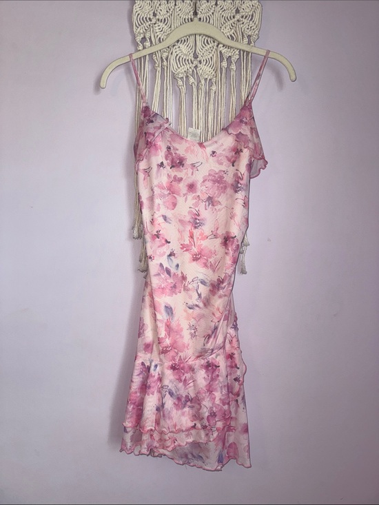 Dresses & Skirts - Pink Floral Slip Dress